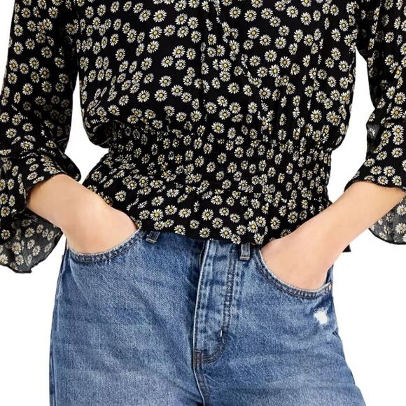 New JUST POLLY Juniors' Smocked-Waist Top Large - Picture 3 of 5